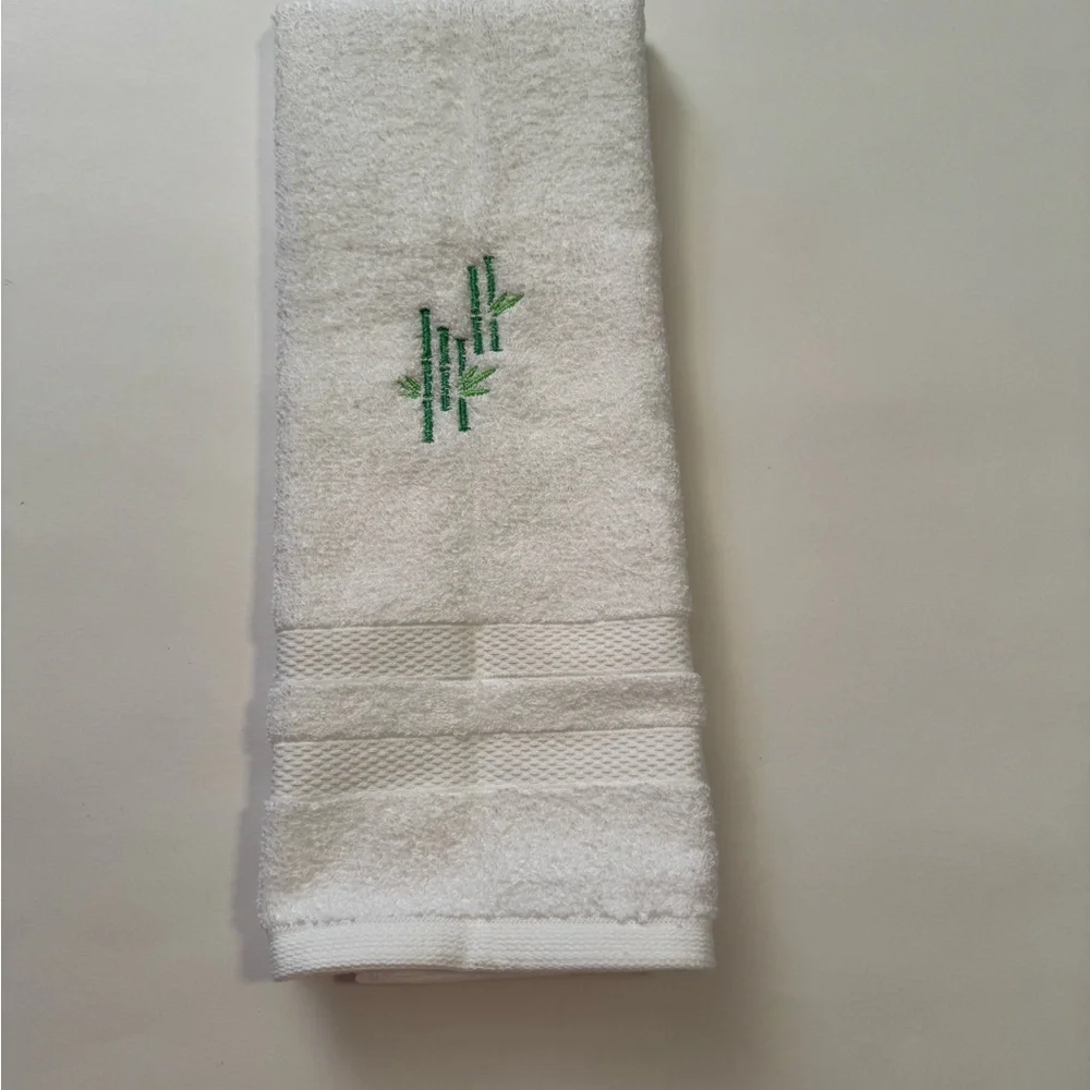 Mahjong Bam Bamboo Embroidered Hand Towel White Hostess Gift